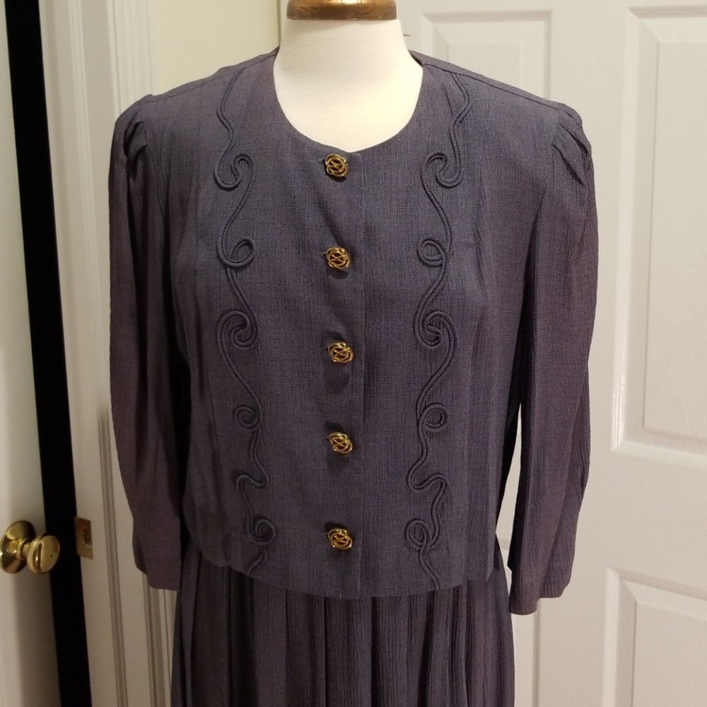 VINTAGE BARLOW - 2 Piece Dress in Periwrinkle. - Picture 2 of 9